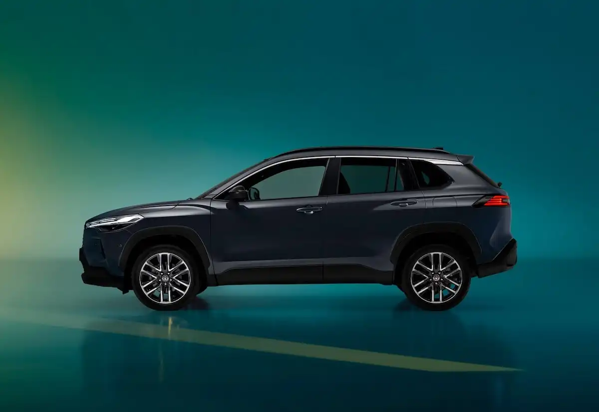 2025 toyota corolla cross hybrid small car
