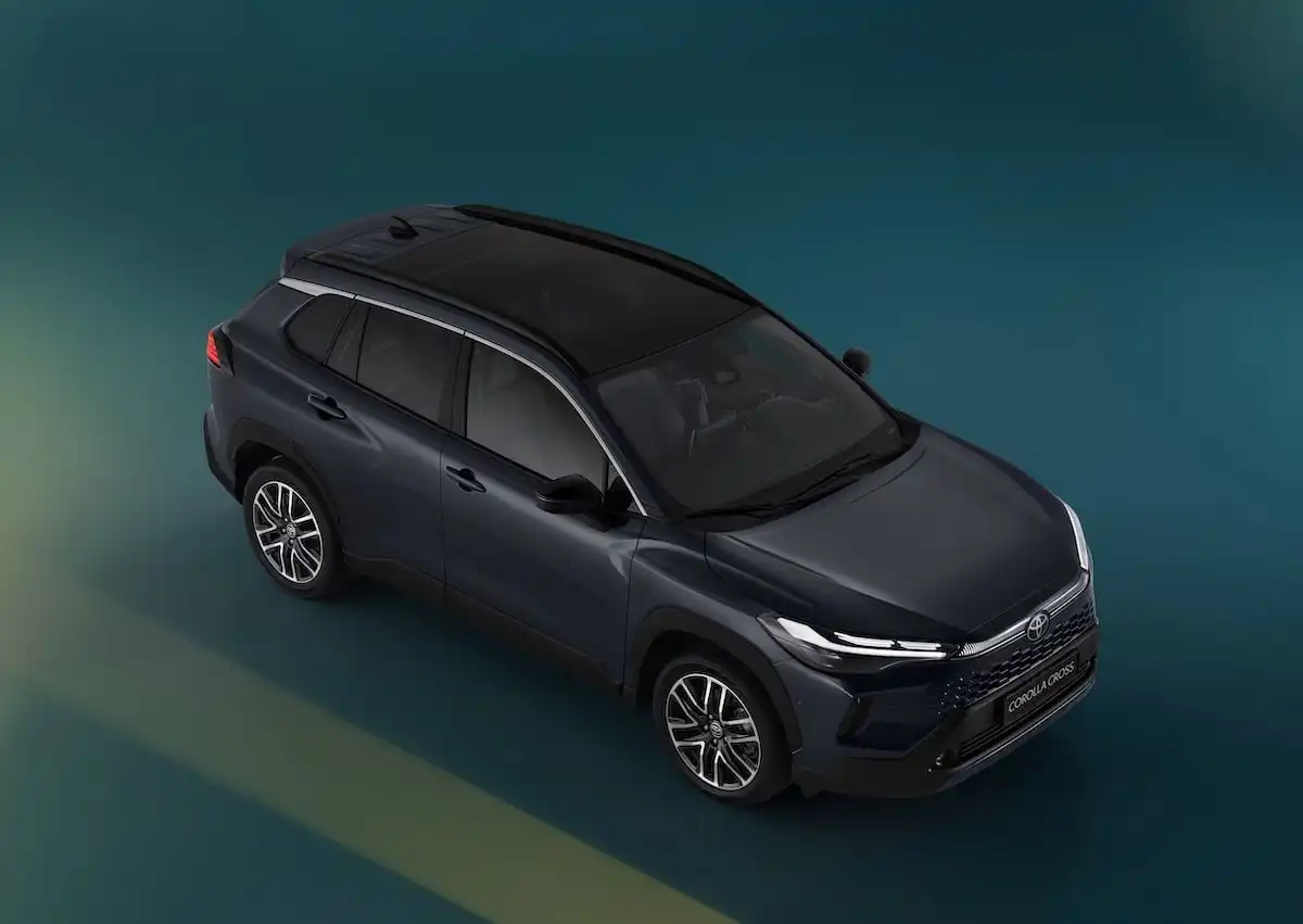 2025 toyota corolla cross parking assist