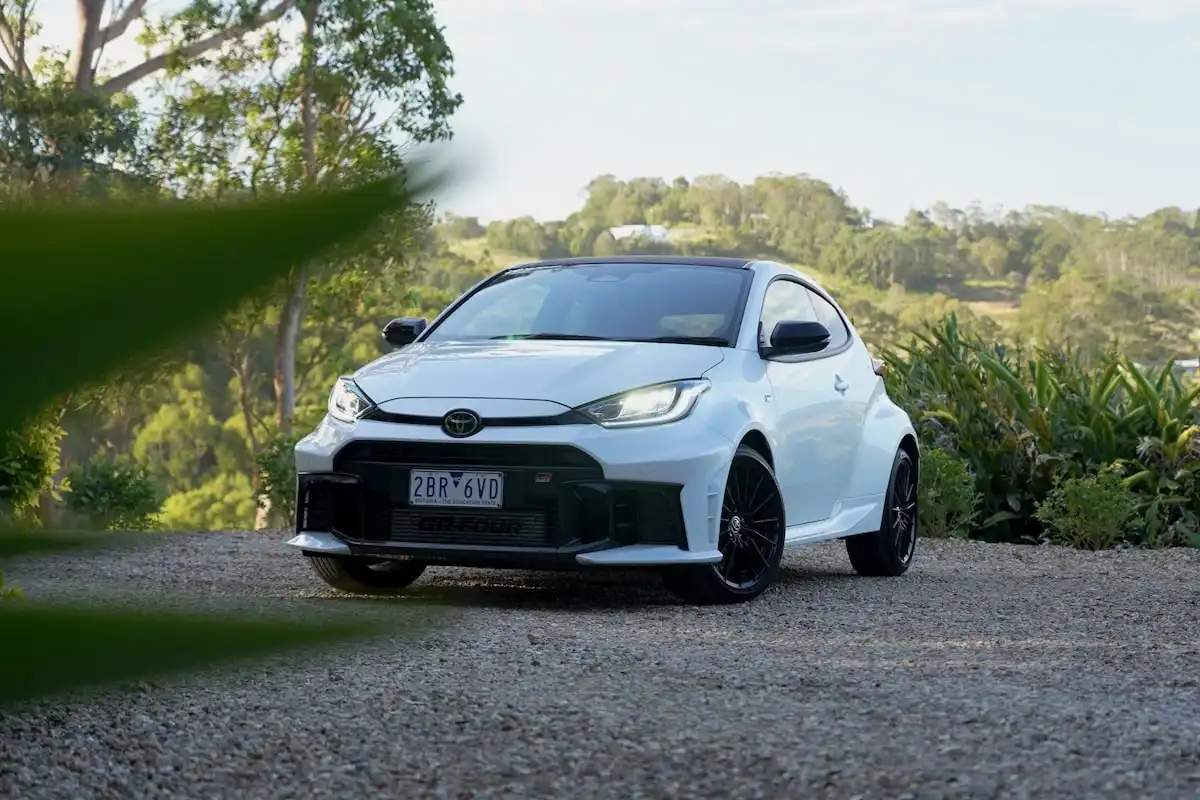 2025 toyota gr yaris gt manual off-road