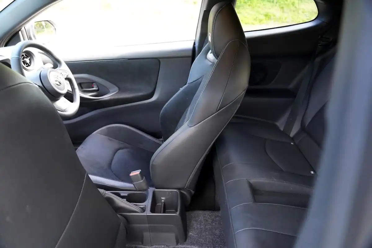 2025 toyota gr yaris gt manual rear seats