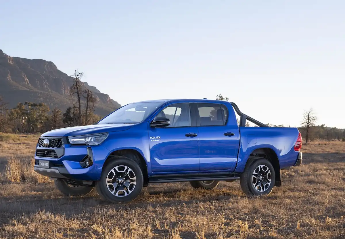 2025 toyota hilux exterior