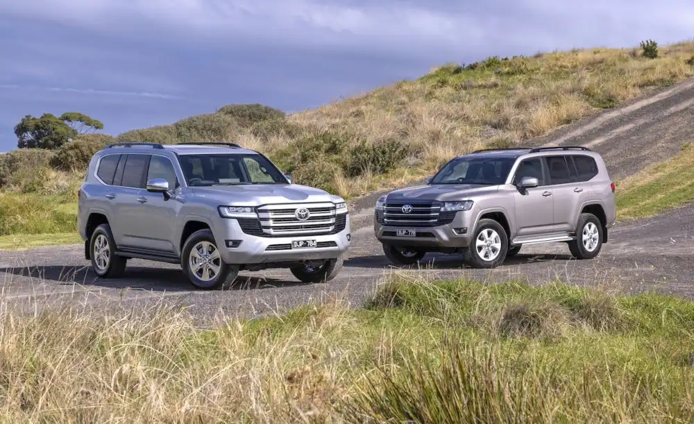 2025 toyota landcruiser 300 series