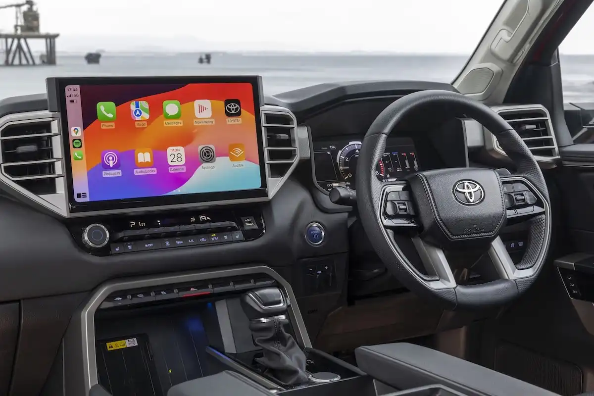 2025 toyota tundra connectivity