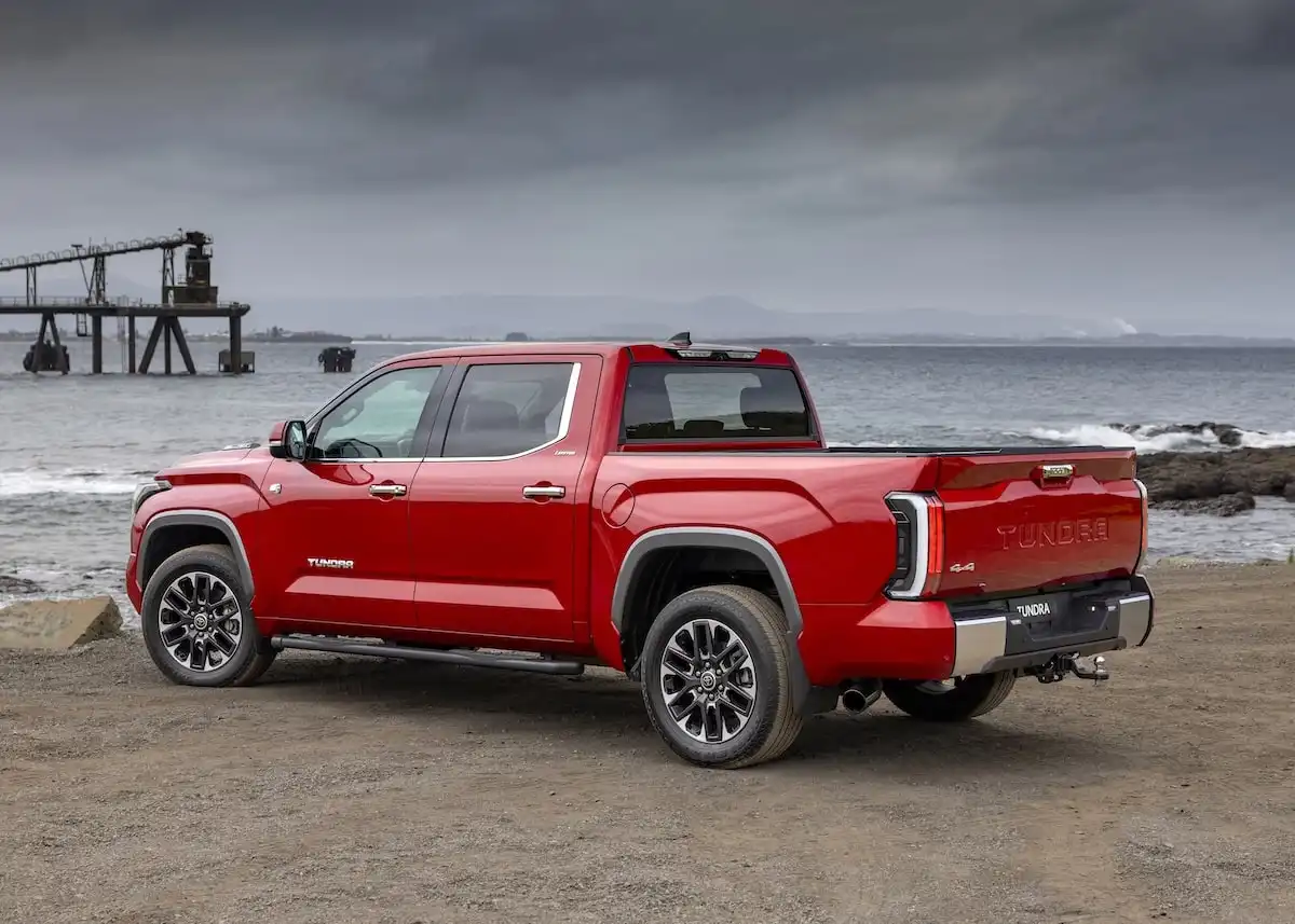 2025 toyota tundra rear