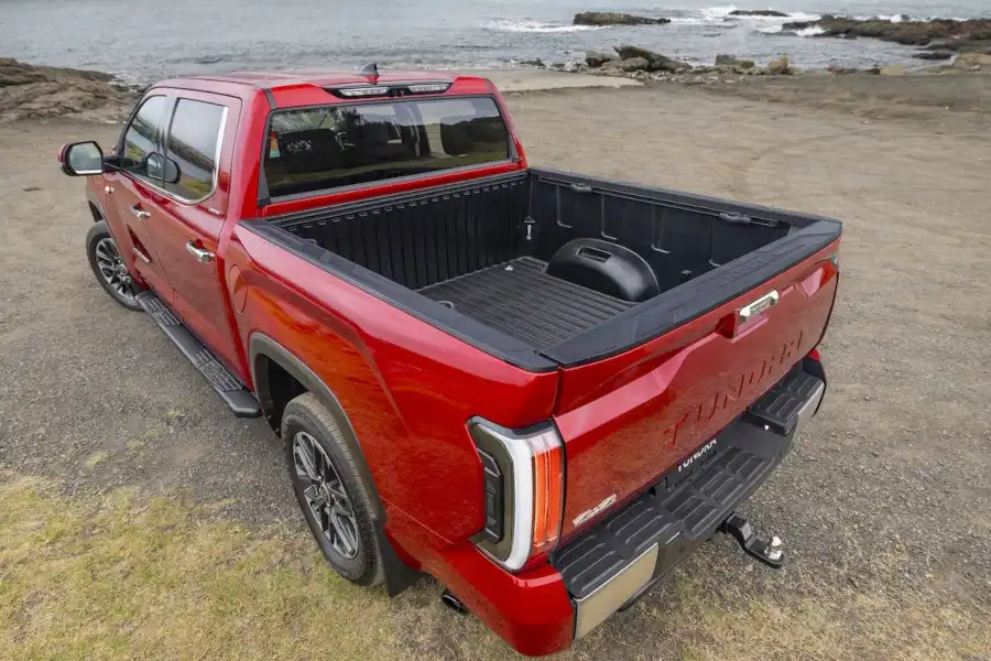 2025 toyota tundra tray