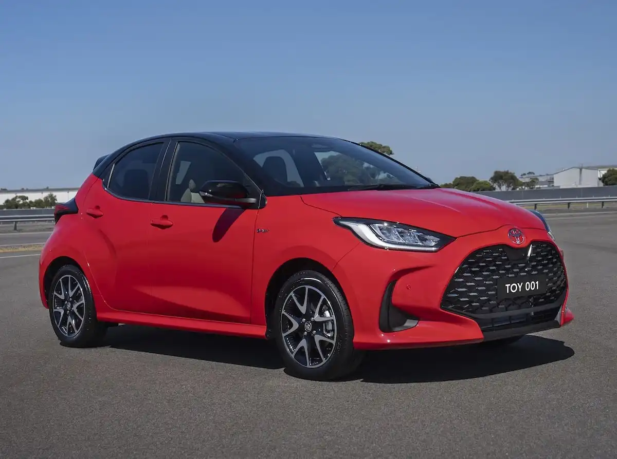 2025 toyota yaris ascent hatch