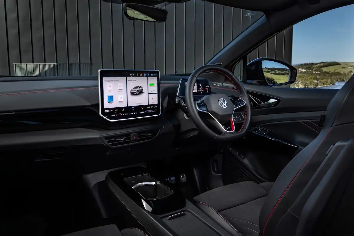 2025 volkswagen id.4 infotainment system