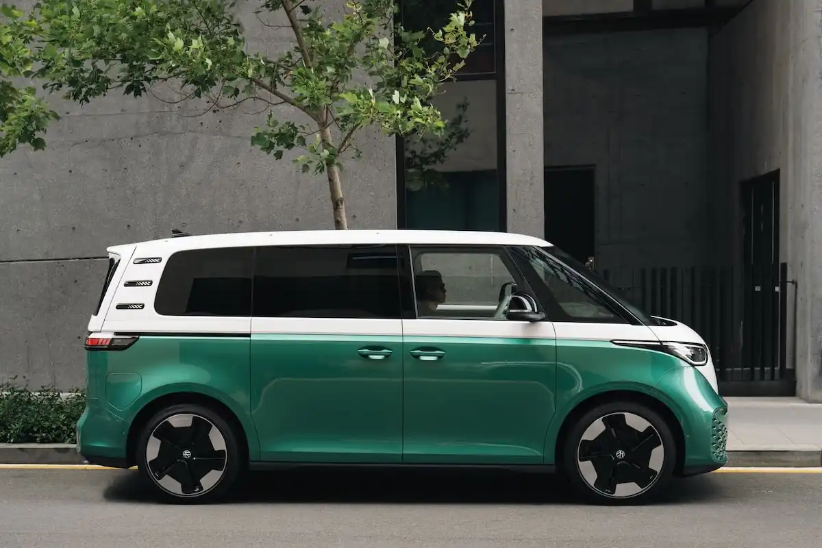 2025 volkswagen id.buzz cheapest people mover