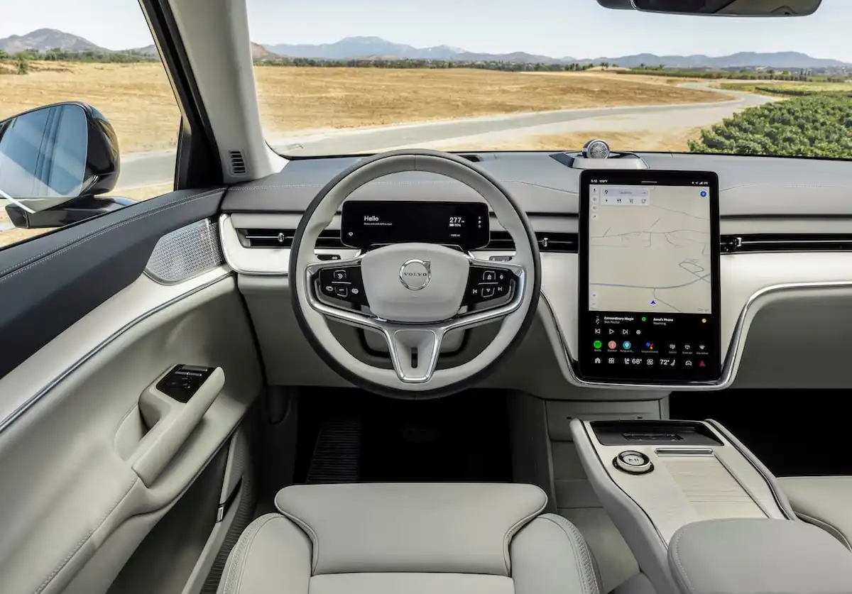 2025 volvo ex90 interior