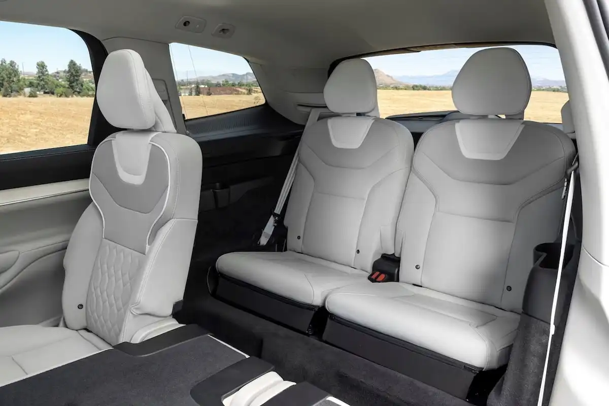 2025 volvo ex90 rear seats