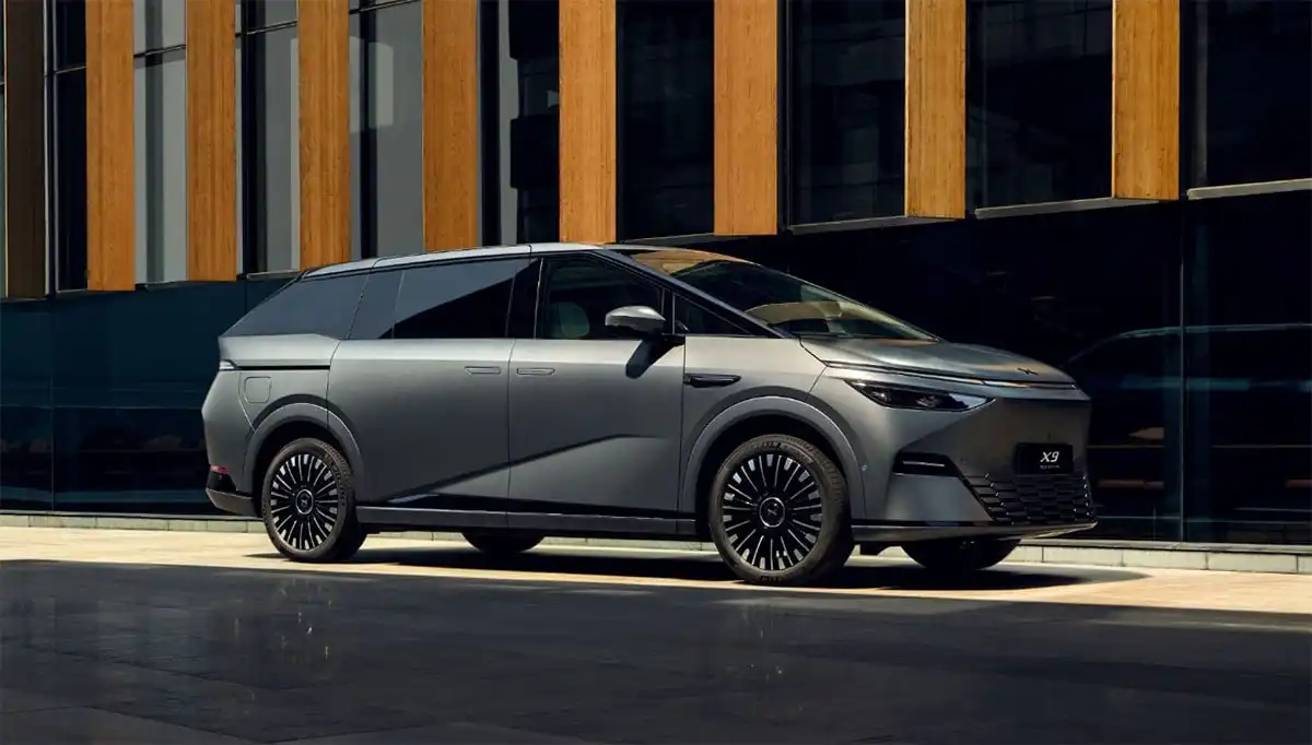 2025 xpeng x9