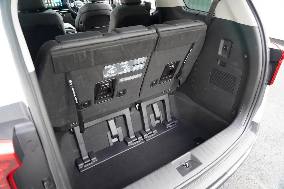 2026 kia carnival gt-line diesel boot