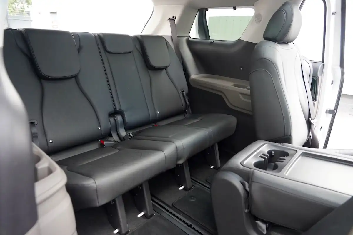 2026 kia carnival gt-line diesel third row seats