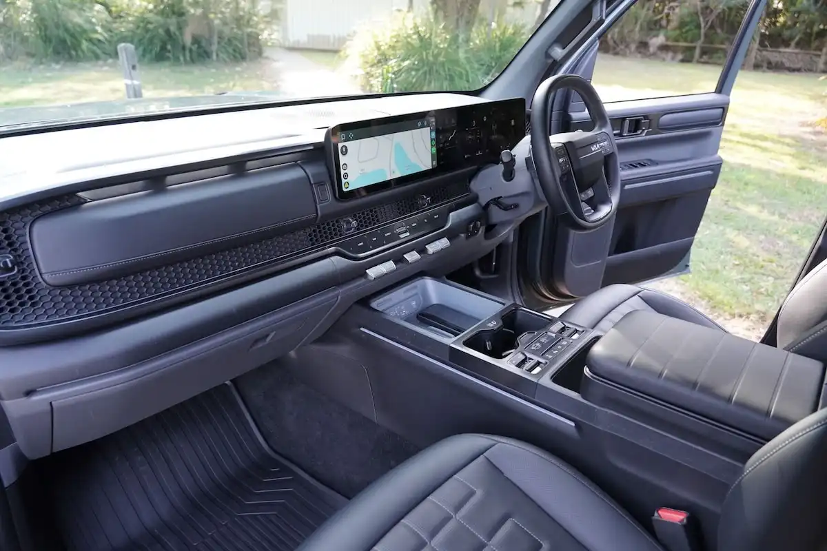 2026 kia tasman x-pro seats