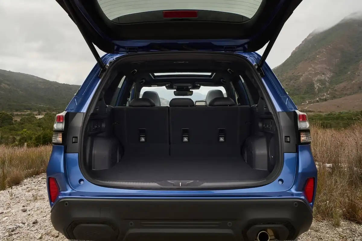 2026 subaru forester boot