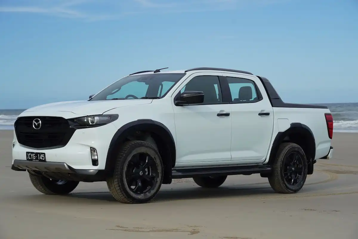 my24 mazda bt-50 sp 4x4 front