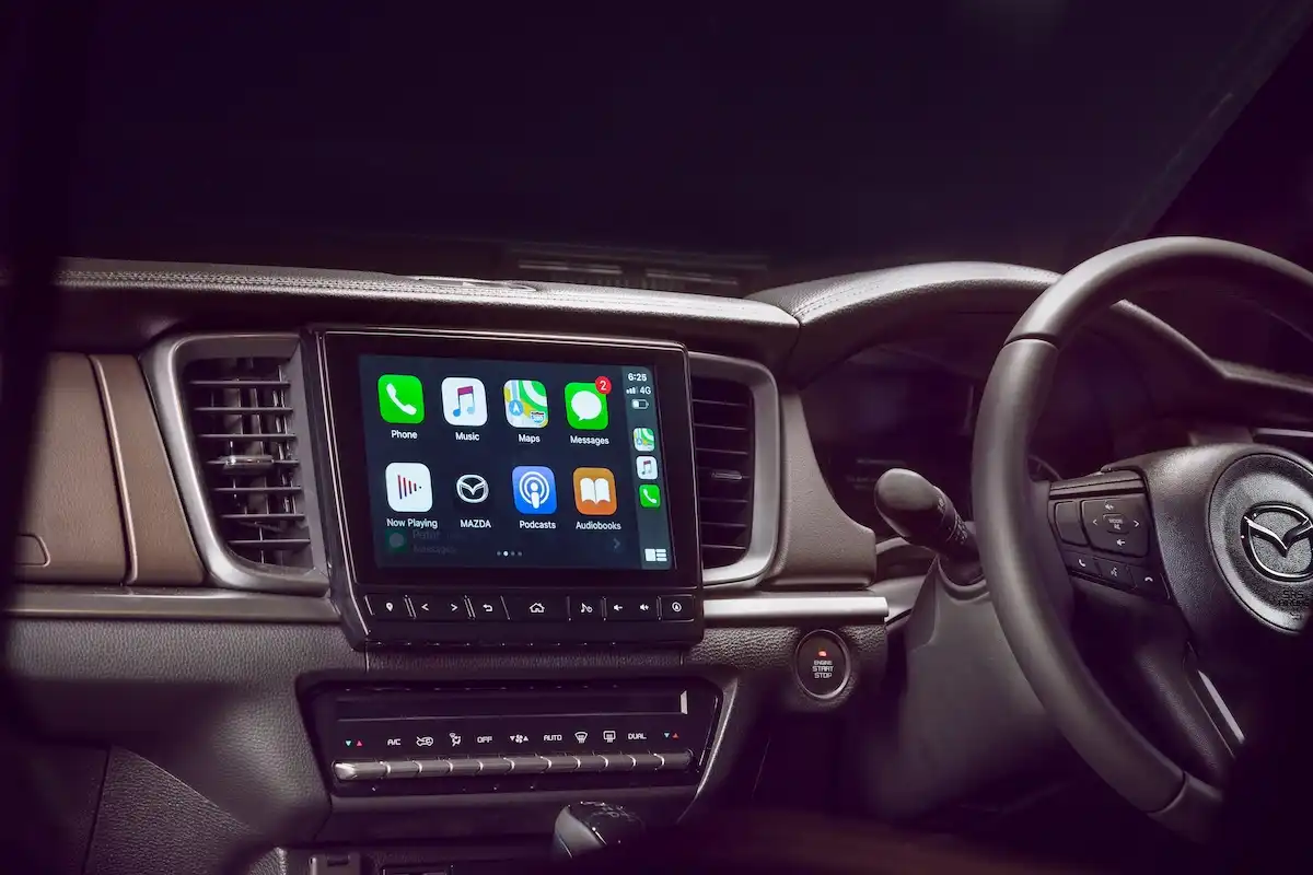 my24 mazda bt-50 sp 4x4 infotainment system