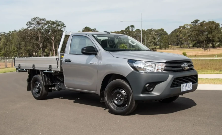 toyota hiLux workmate silver