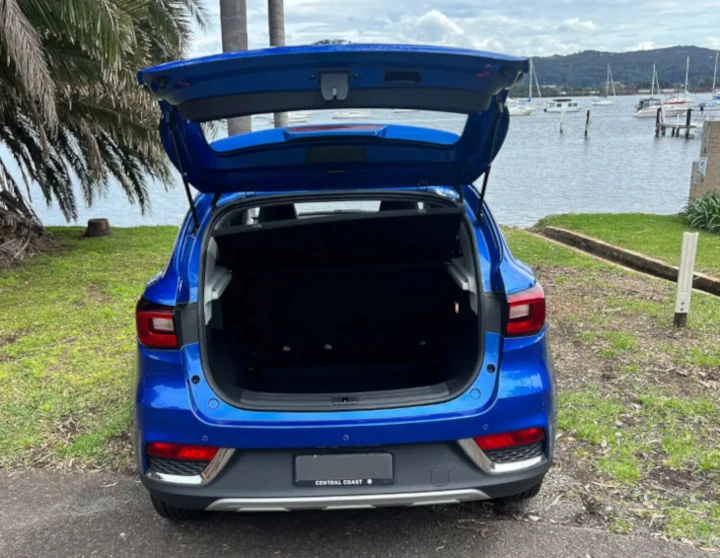2023 mg zs excite tailgate